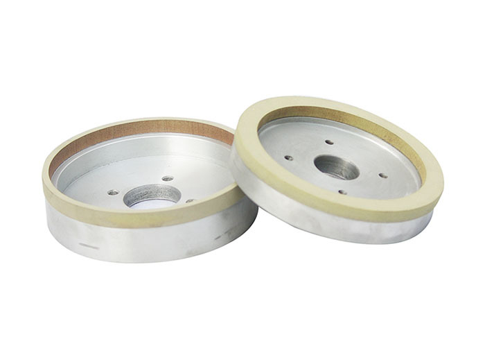 Diamond grinding wheel for PCD cutting tools